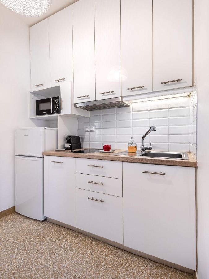 Breeze One Bedroom Apartment By Blupine Athen Exterior foto